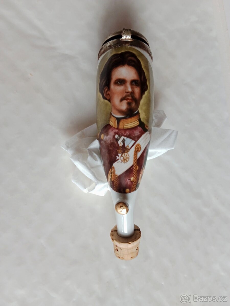Stará, porcelánová fajfka- král Ludvík II. Bavorský,