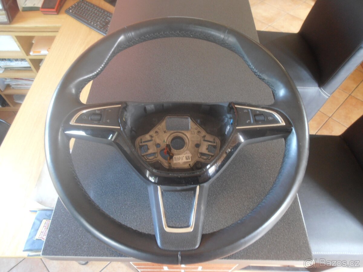 565 419 091 H kožený multifunkční volant Superb 3