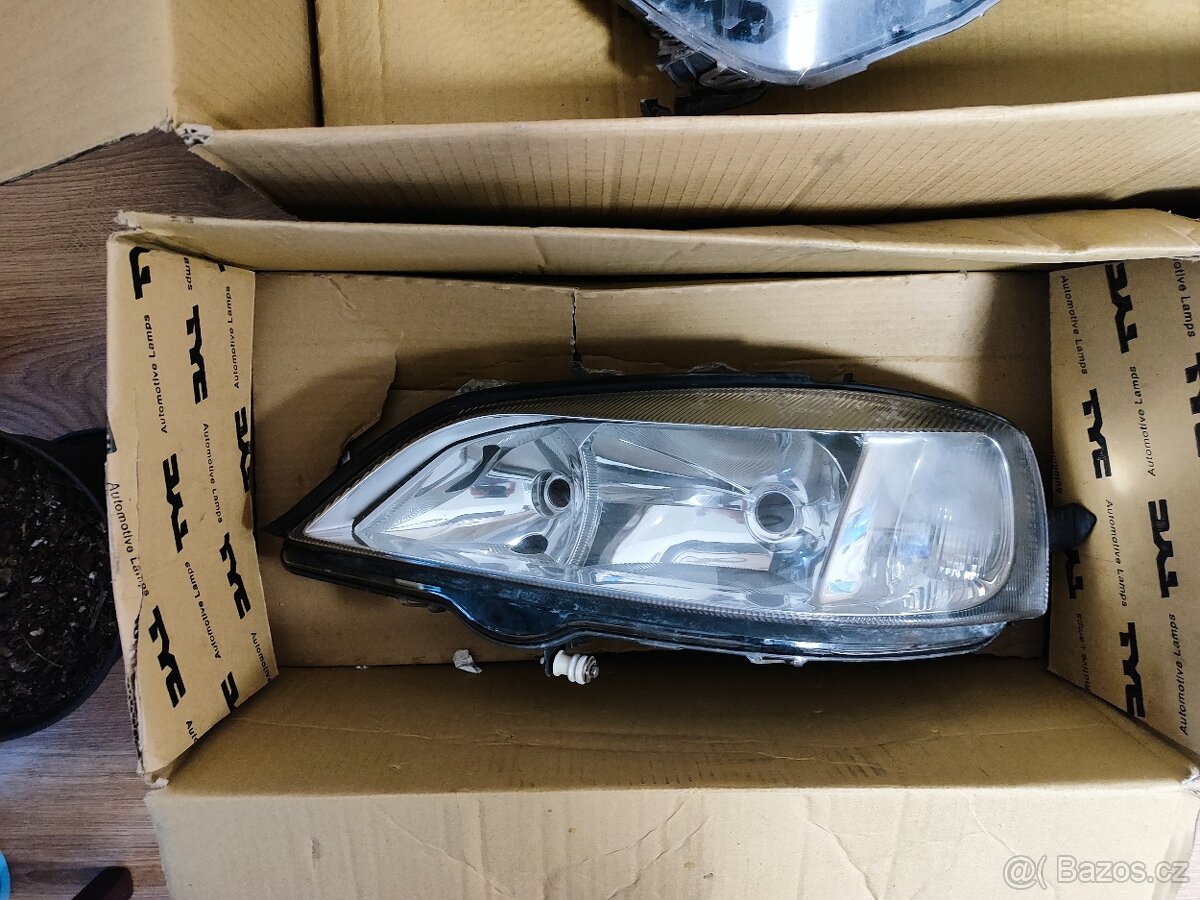 Hlavní přední světlomety Opel Astra G
