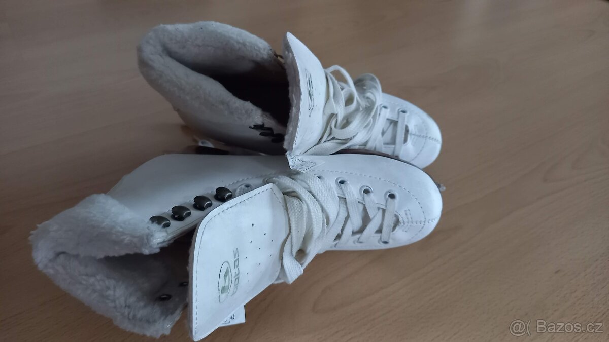 Dívčí lední brusle vel.35 Botas Stella