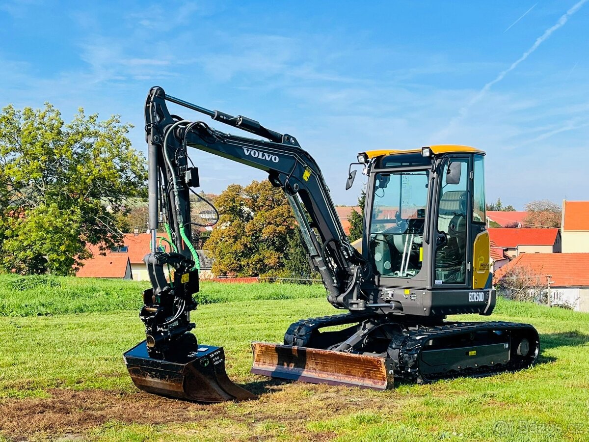 Pásové rypadlo Volvo ECR50D