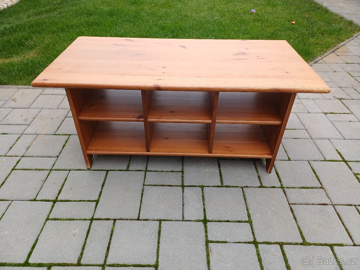 Konferenční stolek