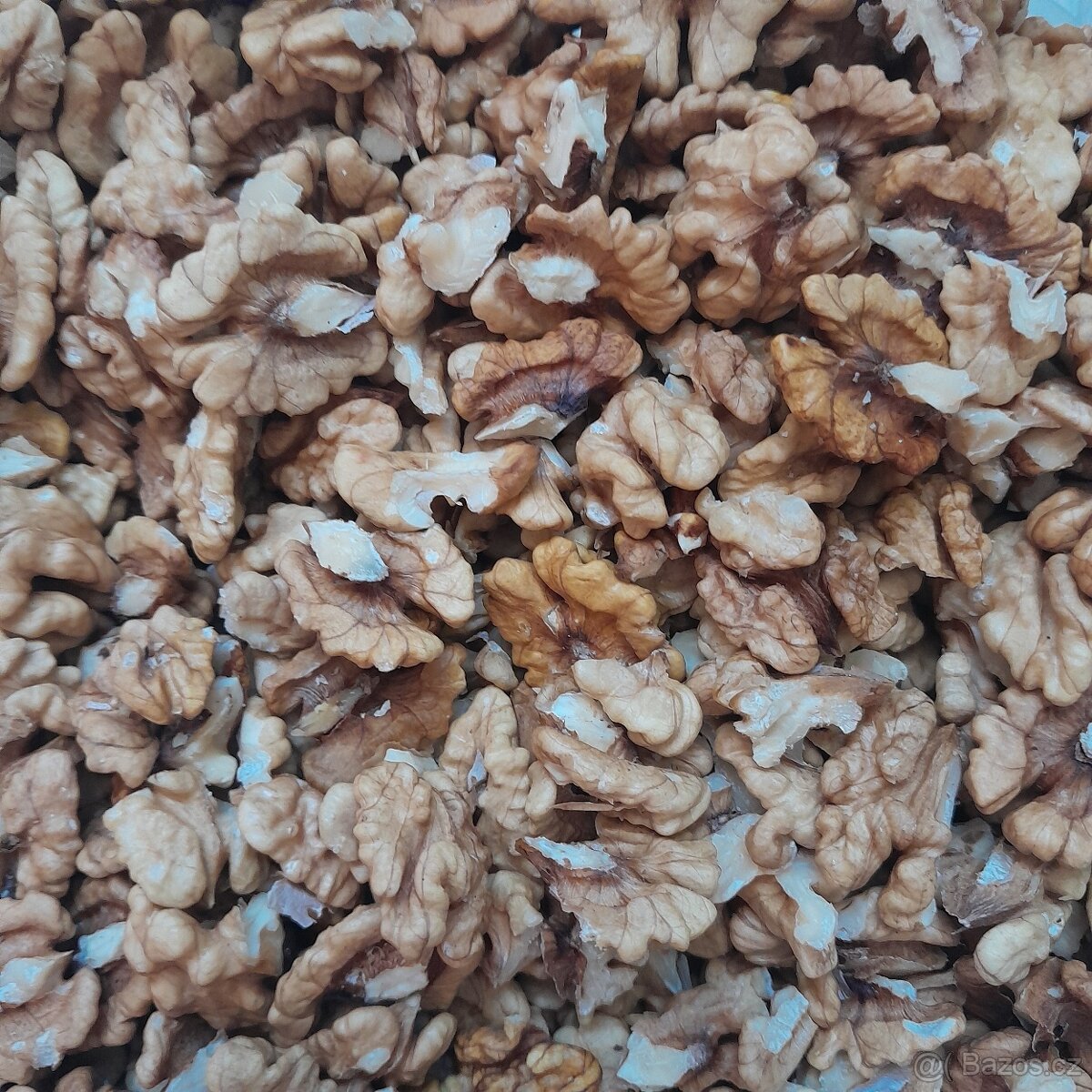 Vlašské ořechy vyloupane