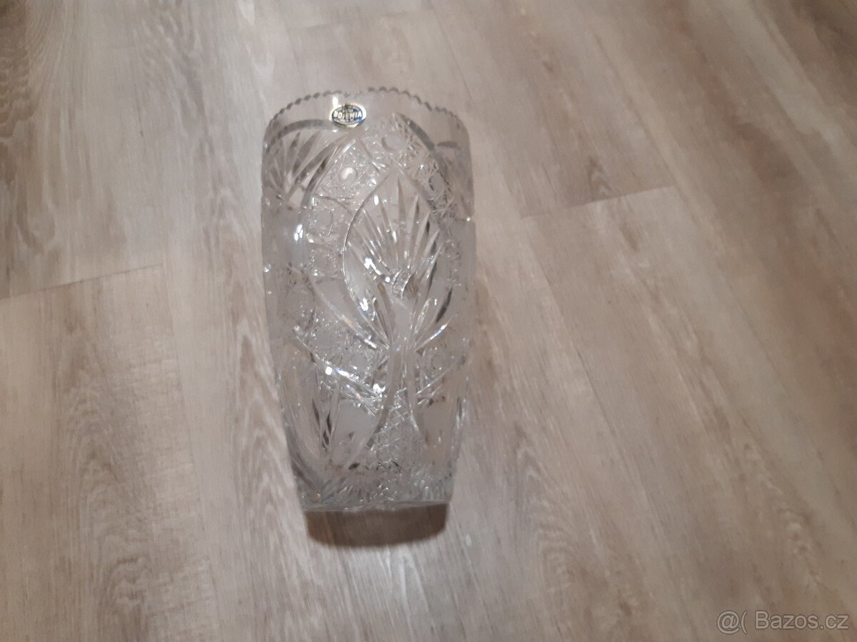 Broušená váza Bohemia