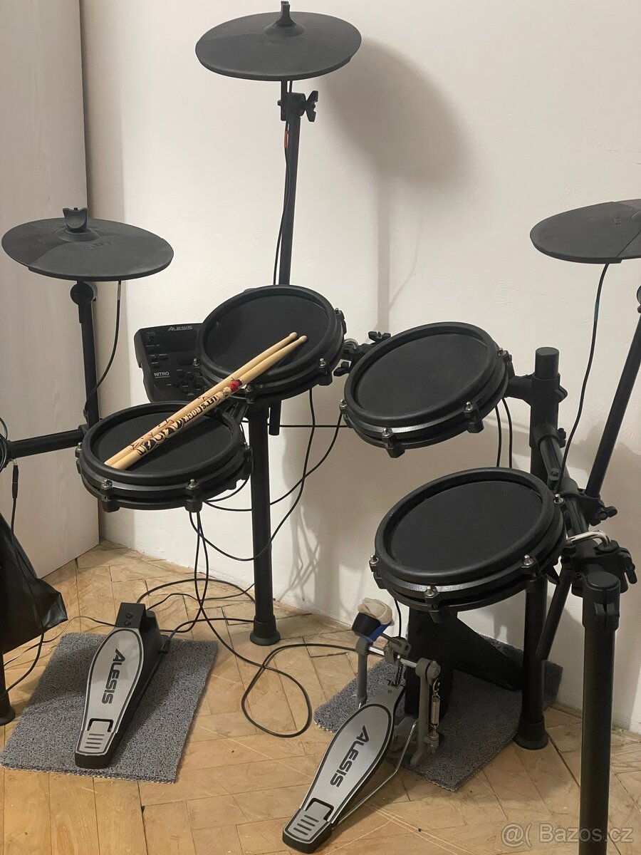 Alesis Nitro Mesh Kit