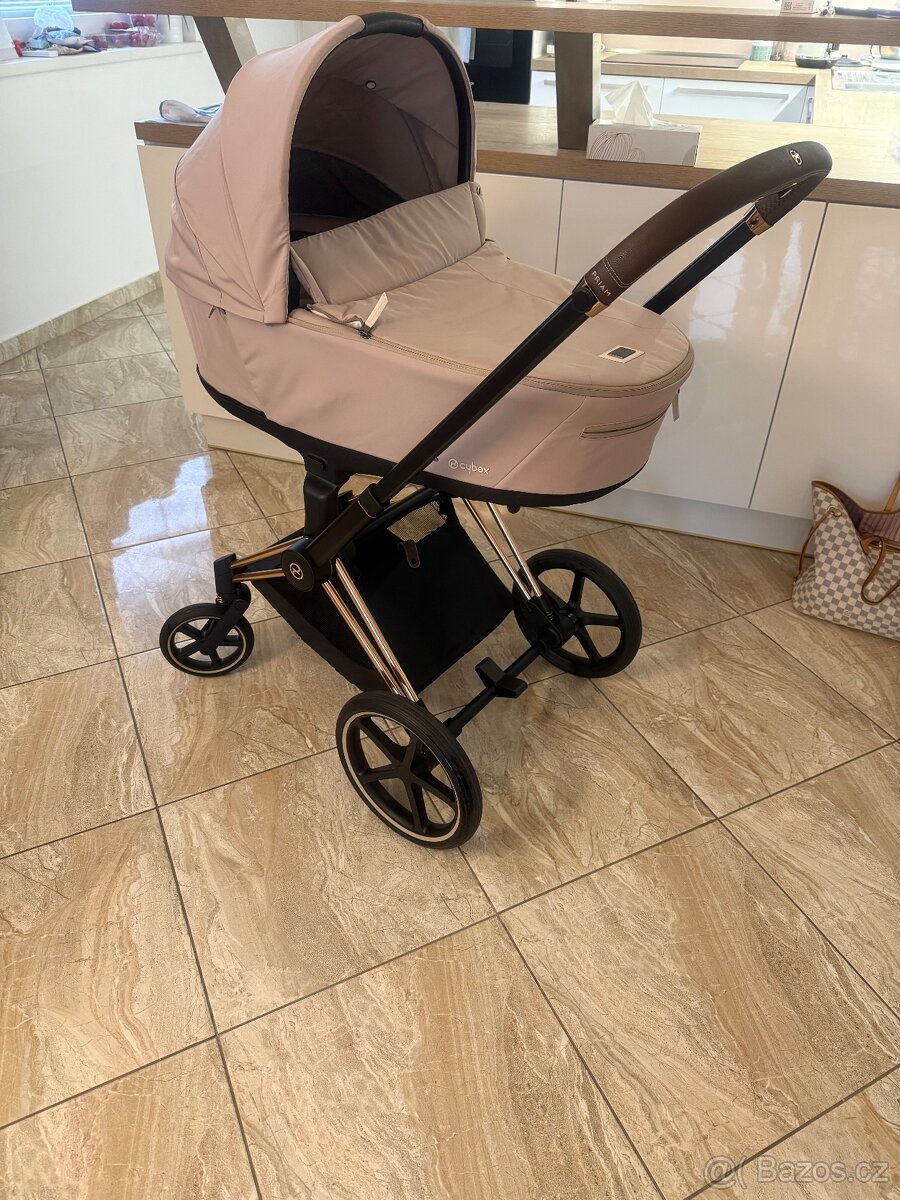 Cybex Priam 4 - jak nový - únor 2025