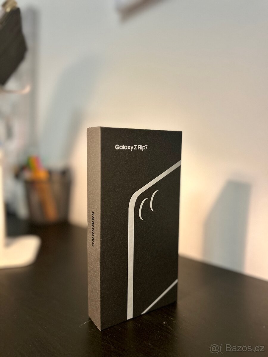 NOVÝ Samsung Galaxy Z Flip 7 12/256GB NEROZBALENÝ