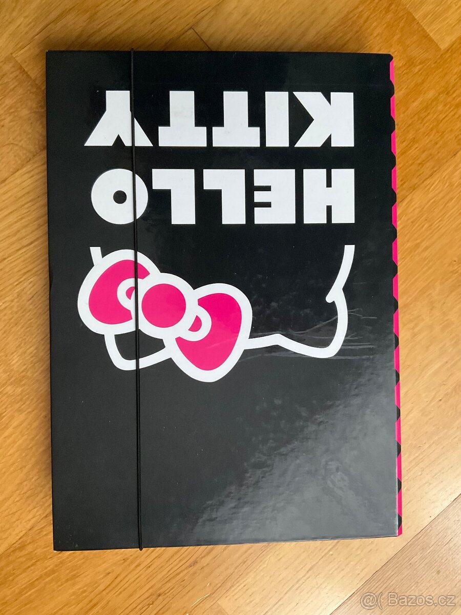 Desky na sešity A4 Hello Kitty