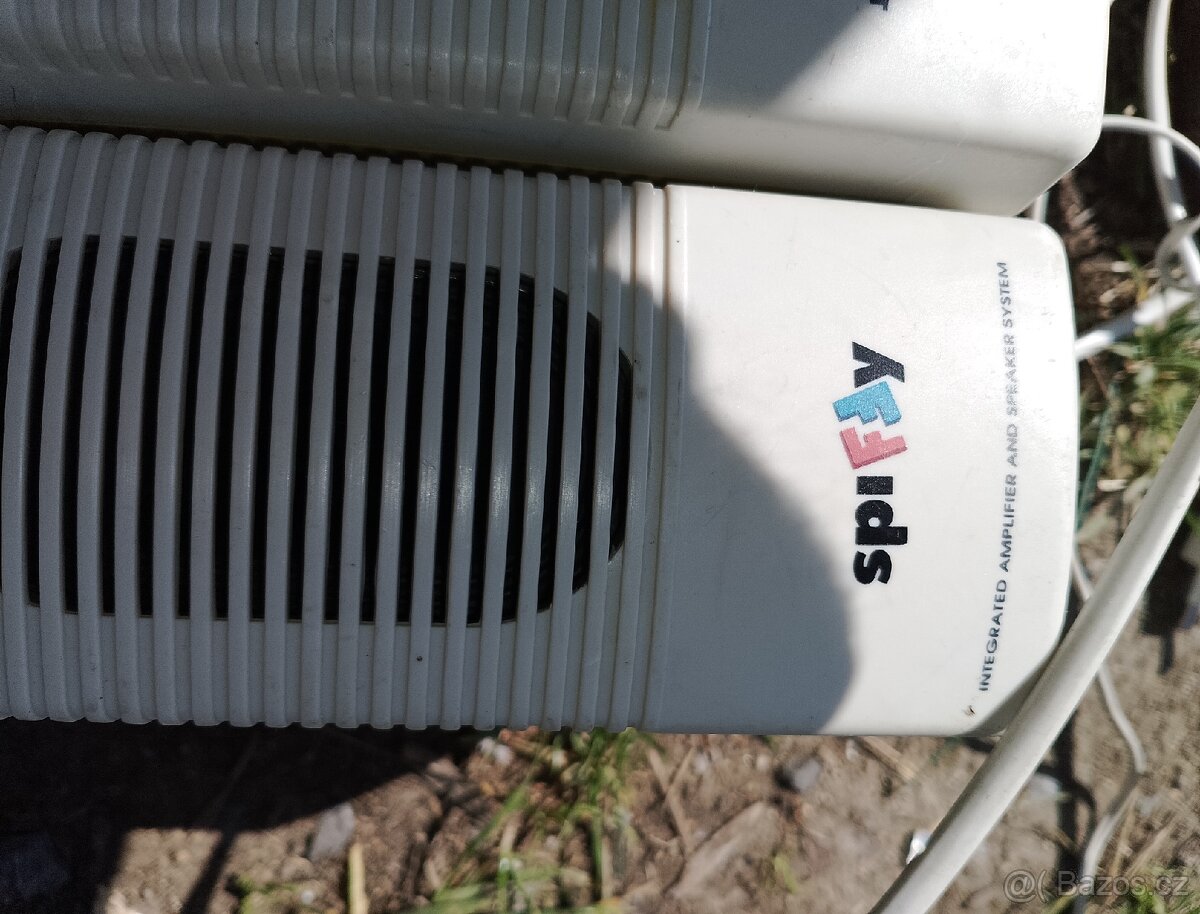 Starší PC repráčky