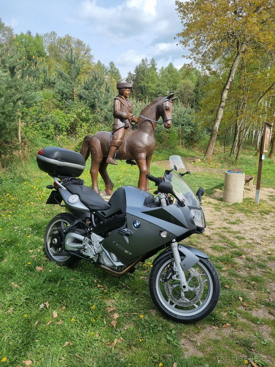 Motocykl BMW F 800 ST