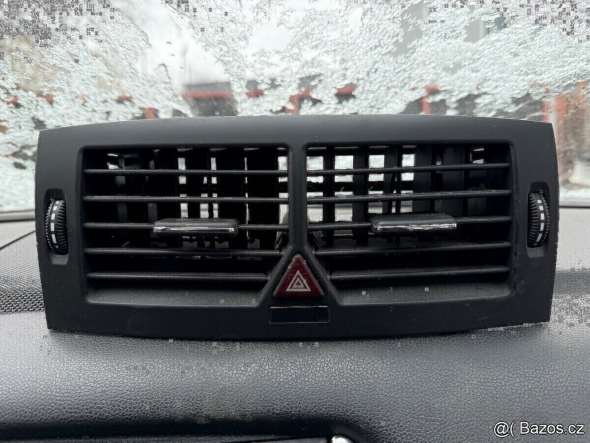 Výdechy ventilace Mercedes w245 w169 , ovládání topení