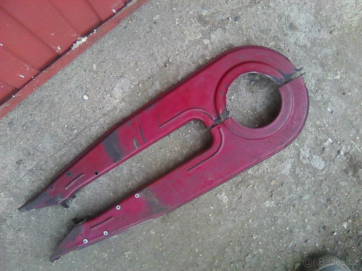 čz 175/450 - kryty řetězu,válec a bloky motoru čz 125/453
