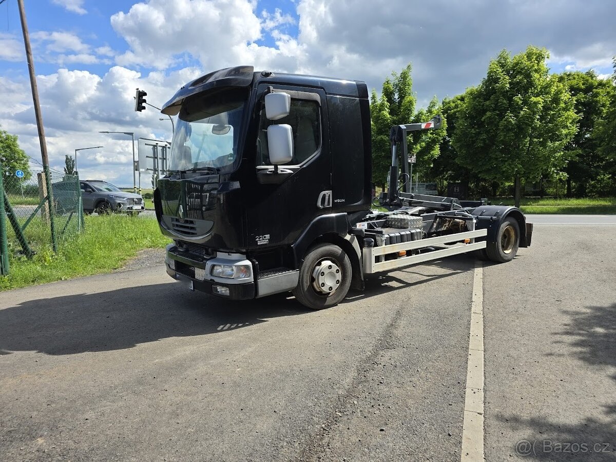 nosič kontejnerů RENAULT MIDLUM 220.8 r.2009