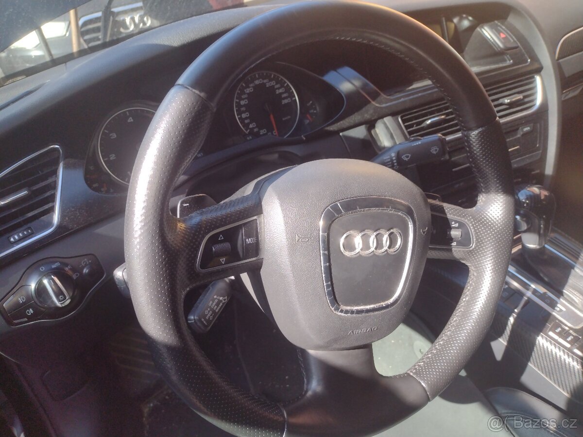 Audi A4 b8,A5,A6 4f tříramenný multifunkční volant s pádlama