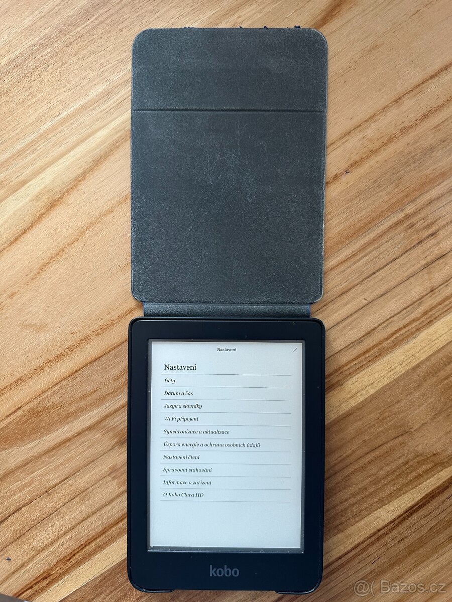 Čtečka knih KOBO CLARA HD 8GB WIFI N249 + obal