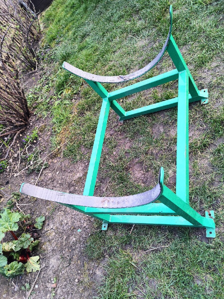 Držák/konzole na sud/barel