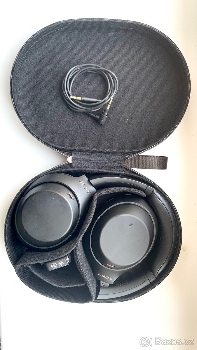 Sony WH-1000XM4 (black)