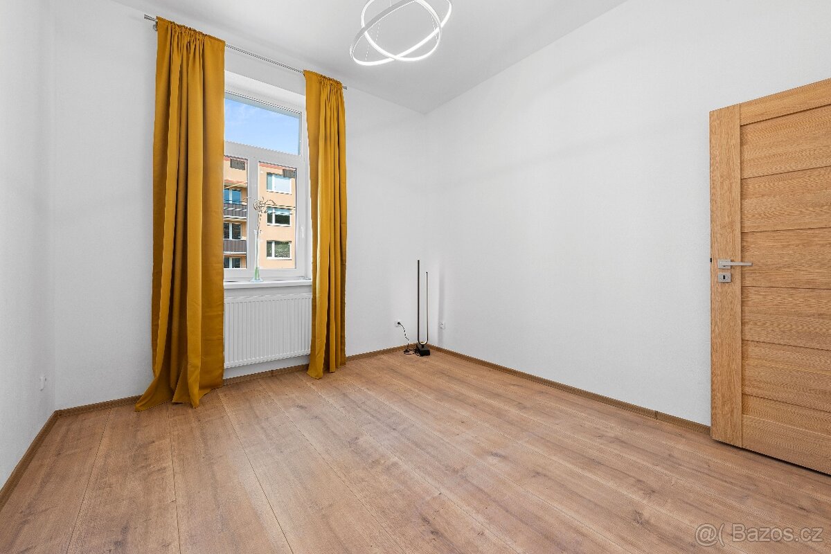 LUXUSNÍ NOVÝ Byt 2kk 50m2 Židlochovice-centrum; 3 metrové st