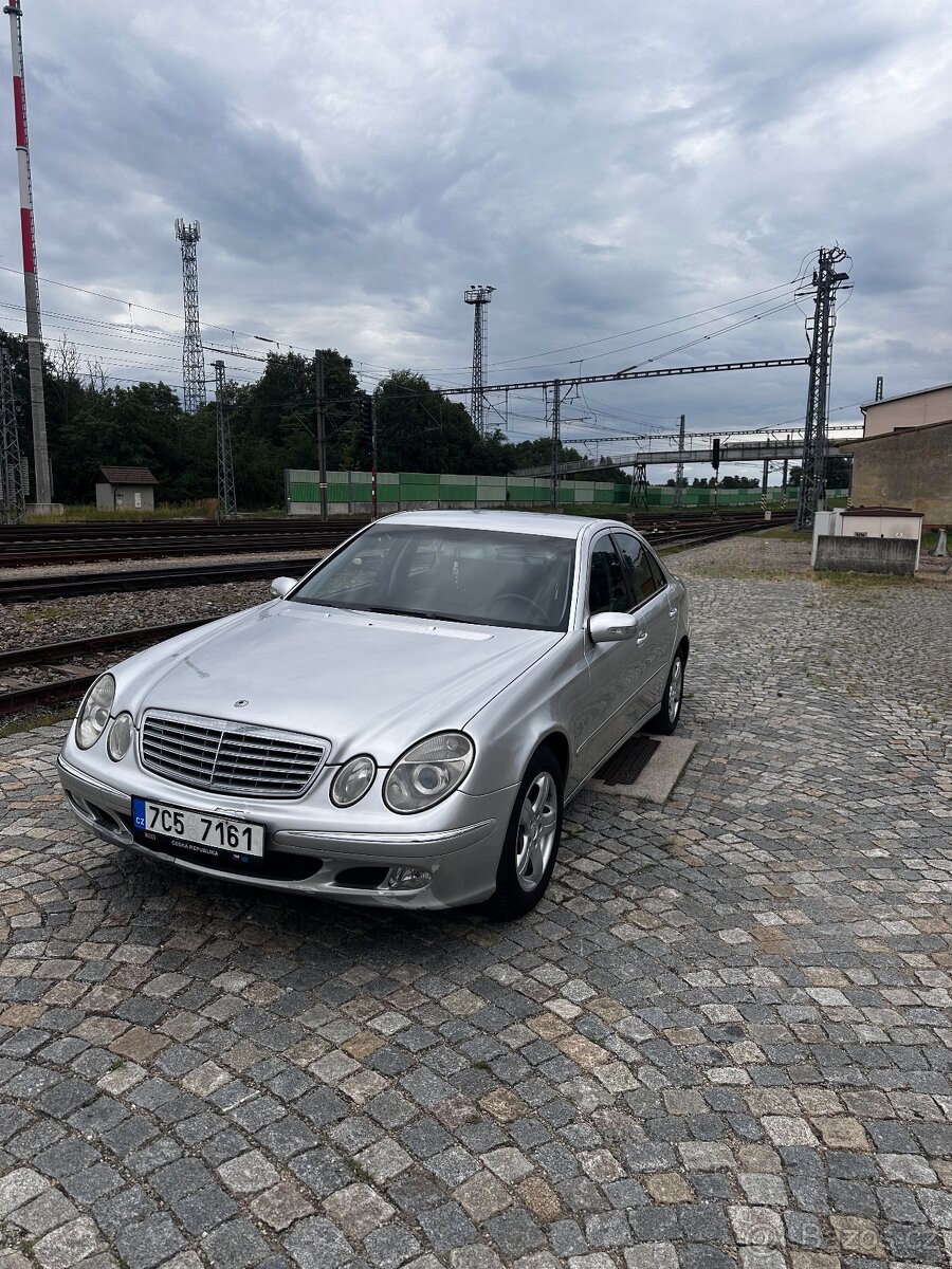 Mercedes Benz E270 CDI 130 KW