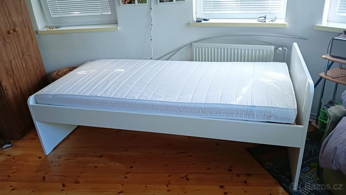 Postel ikea