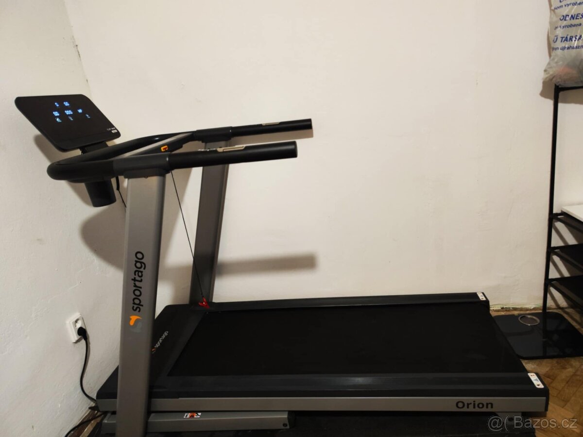 Běžecký pás,142x50,5HP, odpružení běž. plochy,Bluetooth