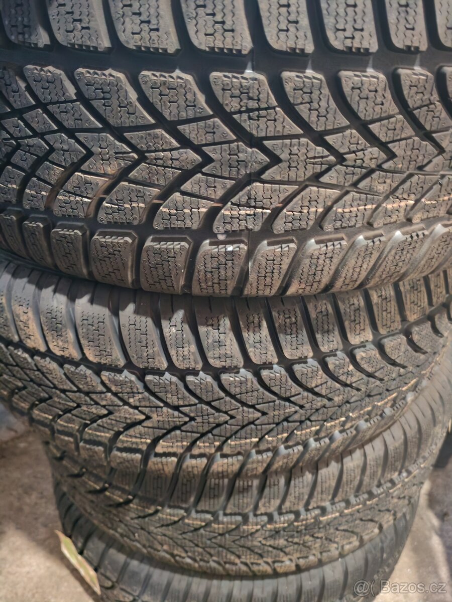 225/50/17 Dunlop NOVÉ