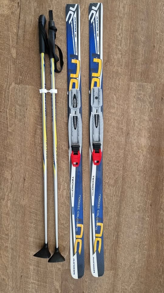 Techno-pro běžky 110 cm s NNN se šupinkami