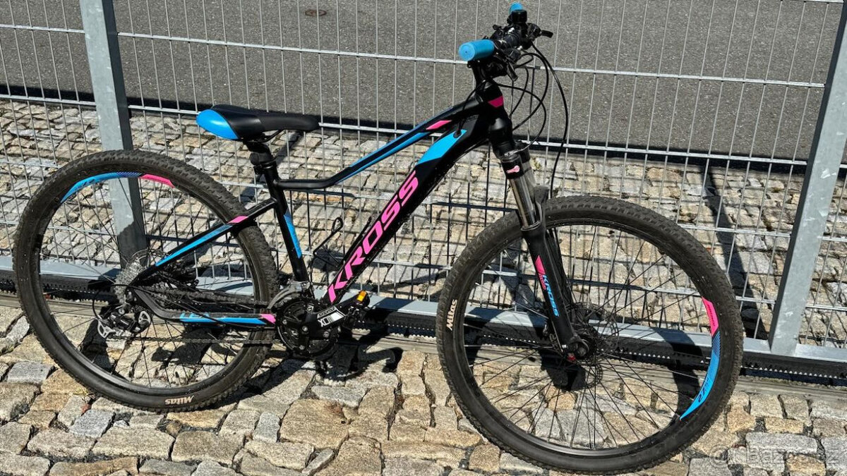 Kolo KROSS Lea 8.0 27.5 Lady XS, Výška 150-160cm