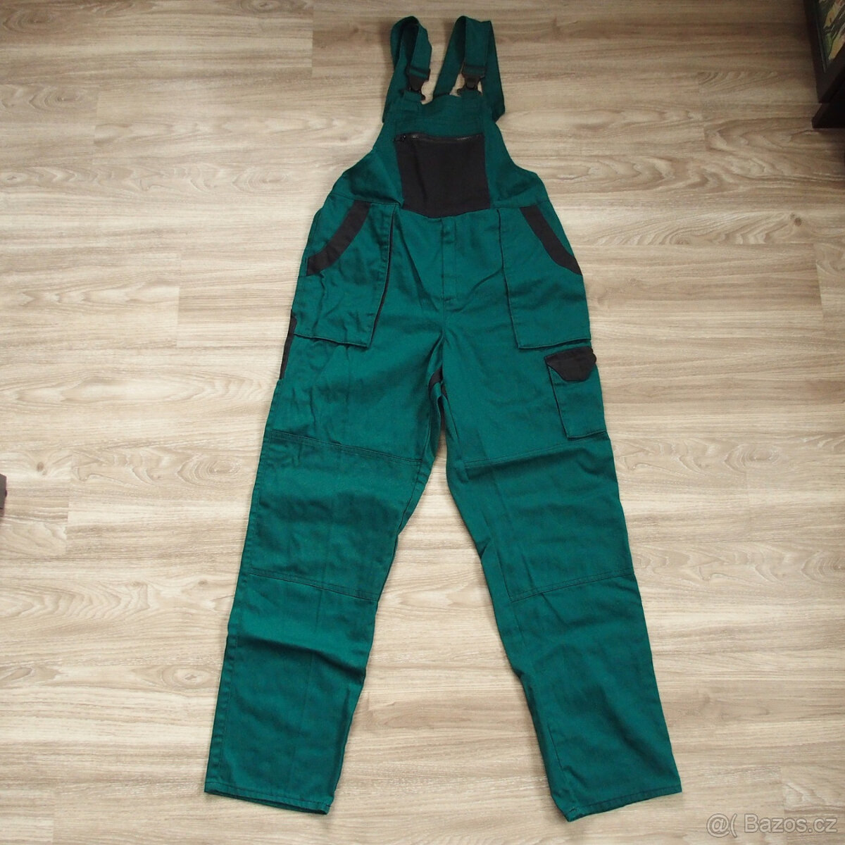 Pracovní kalhoty s laclem King zeleno-černé vel.52