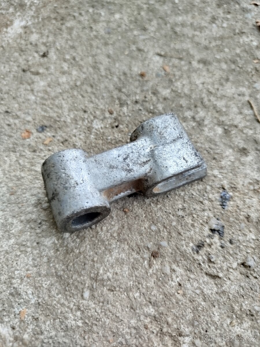 Jawa pionýr záchyt reakce zadní brzdy