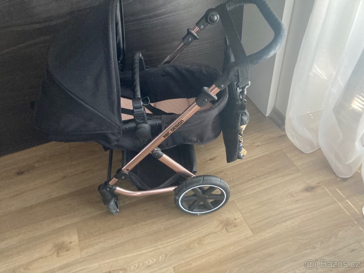 Kočárek pro panenky Abc design