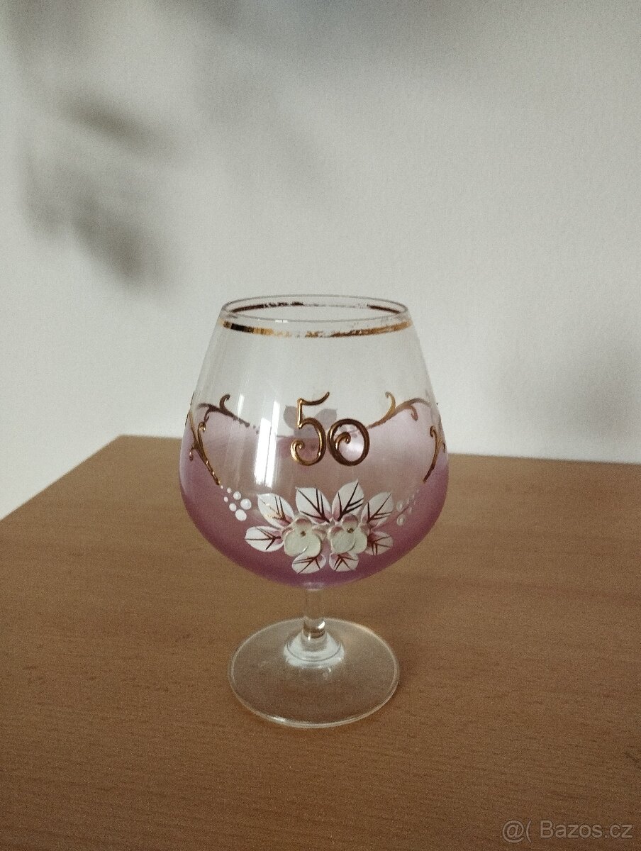 Výroční sklenička