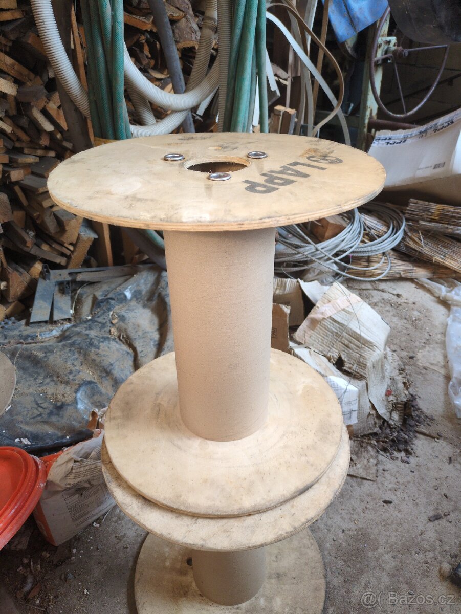 Špulka hledá nový domov