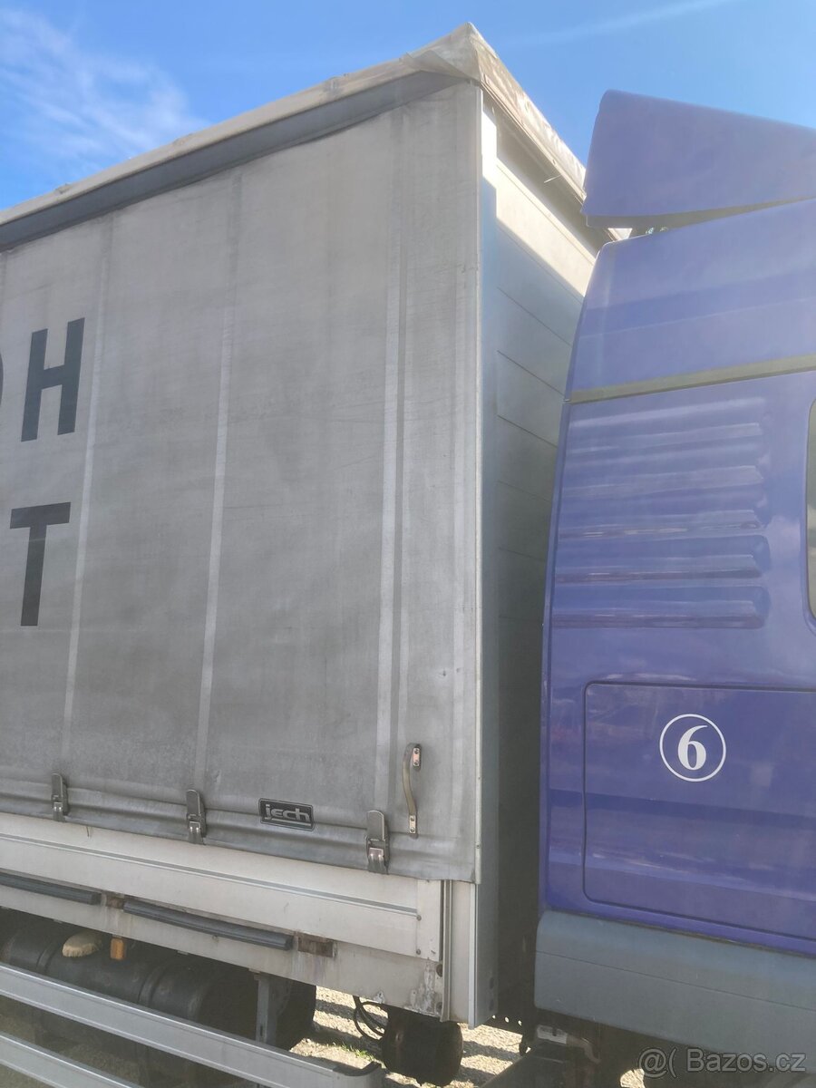 Plachtová nástavba