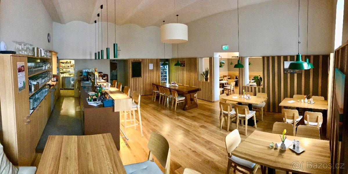 Restaurace k dlouhodobému pronájmu.