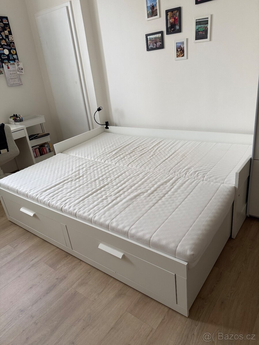 Rozkládací postel IKEA BRIMNES