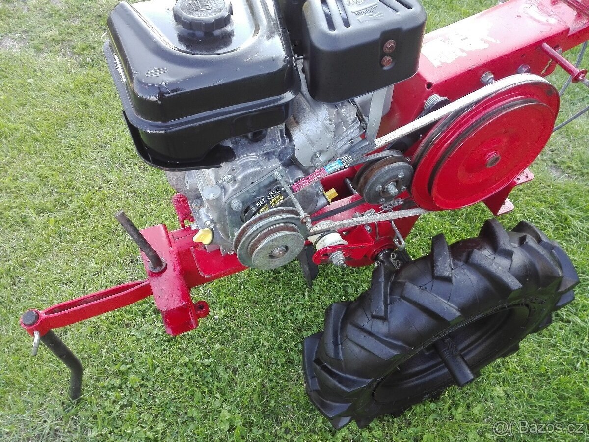 Malotraktor jednoosý (freza)