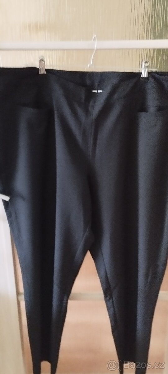 Dámské černé společenské kalhoty xl