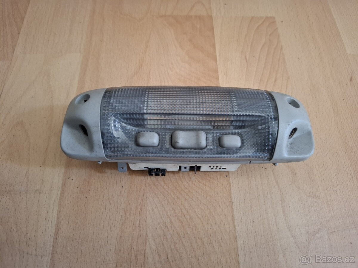 Světlo ford s čidly pro alarm