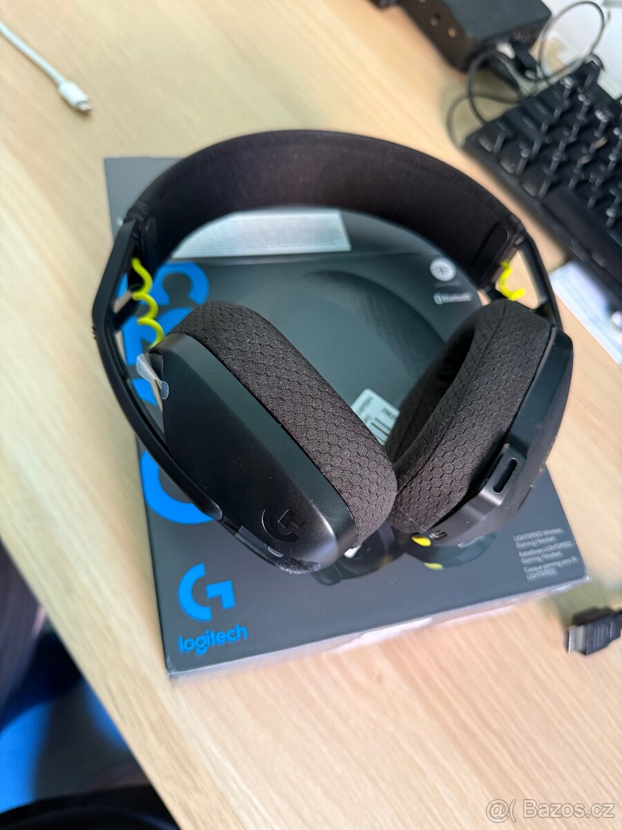 Herní bezdrátová sluchátka Logitech G435 LIGHTSPEED