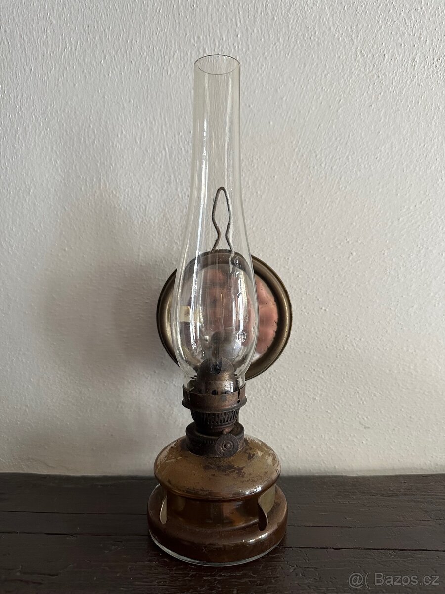Petrolejová lampa