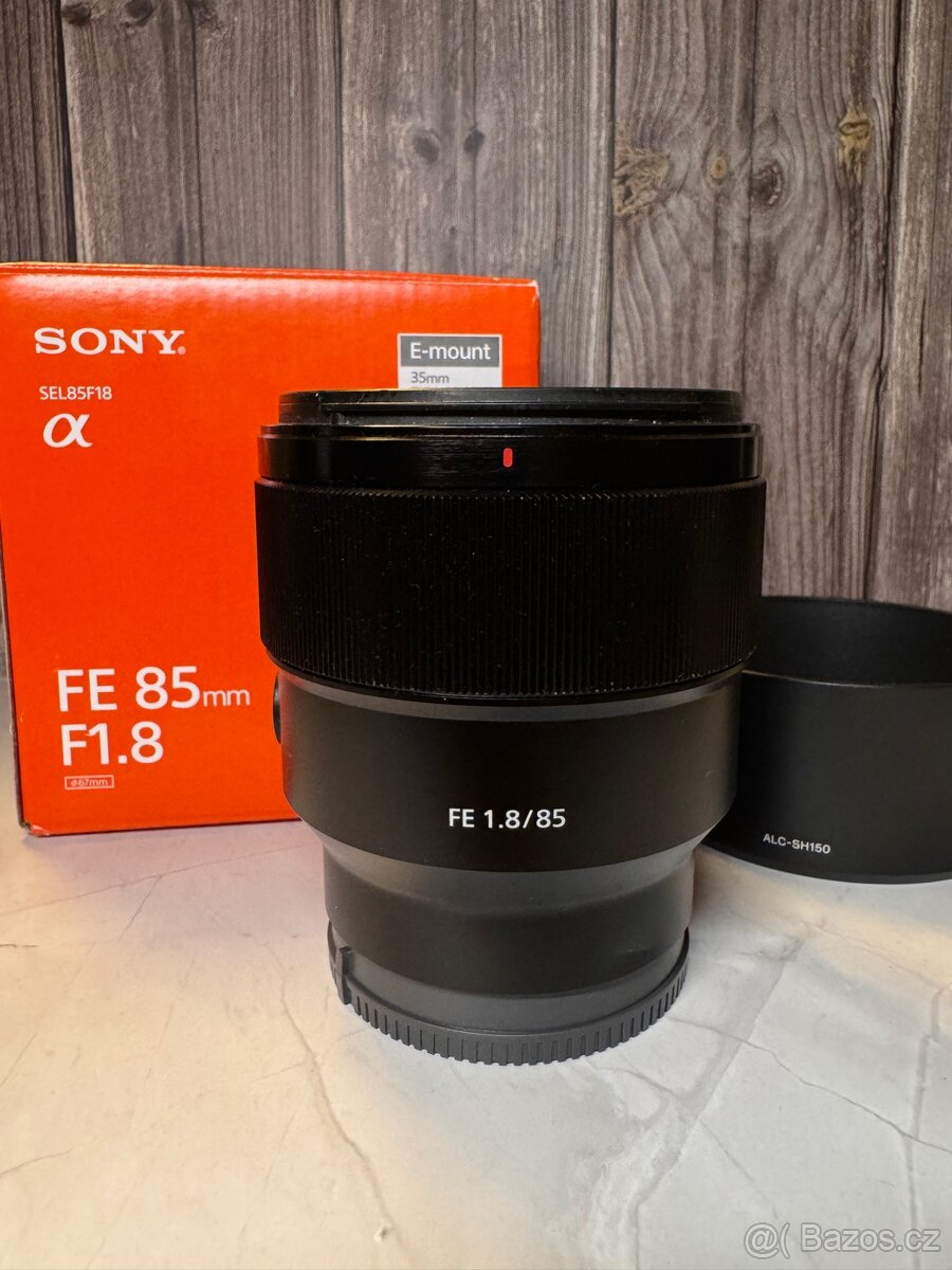 Sony FE 85mm f/1.8 objektiv