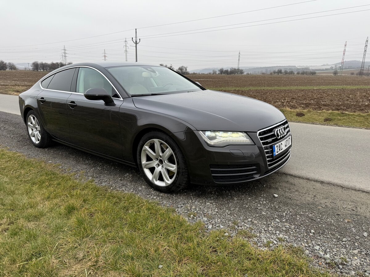 Audi A7 2011 3.0 TDI 180kW. Vzduch, Webasto atd.