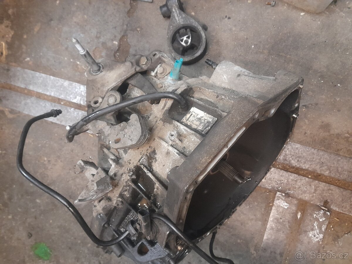 Nissan Qashqai 1.5 DCI 78kW převodovka kód TL4