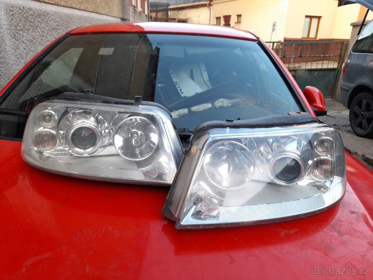 Prodam na Volkswagen sharan světla
