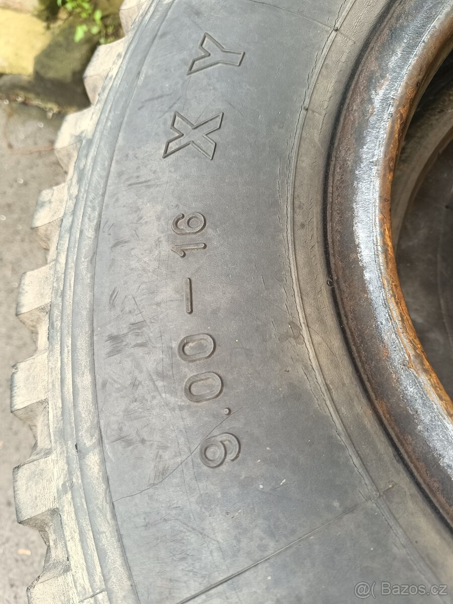 Pneu Dodge WC 9.09-16 Michelin