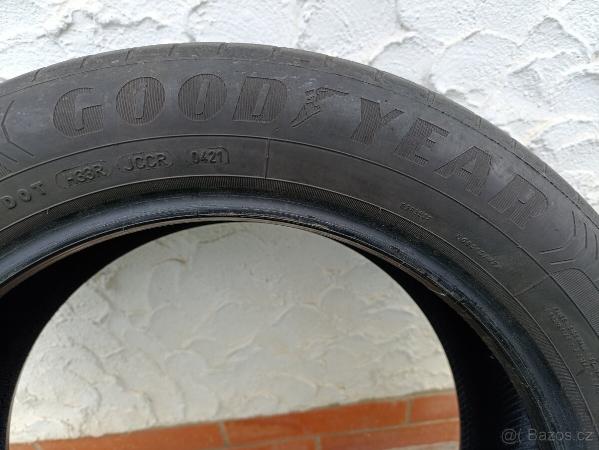 Pneu GOOD YEAR jeté