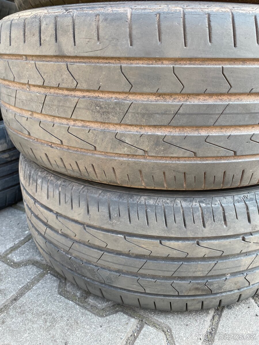 Pneu 205/55R16 200,-/ks