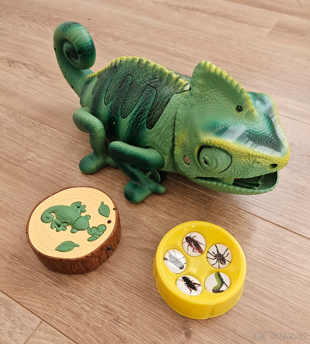 MAC TOYS chameleon