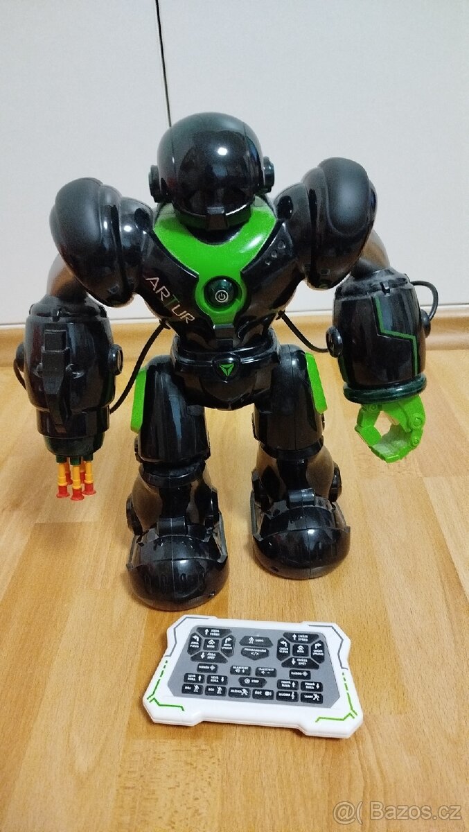 Robot Artur